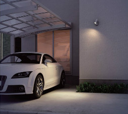 注文住宅で使用した駐車場の照明がタイマー機能